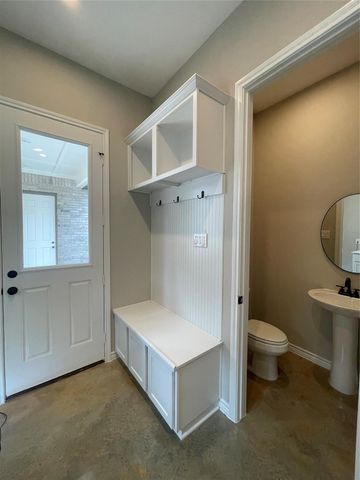 244 Dipping Vat Road, Huntsville, TX 77358