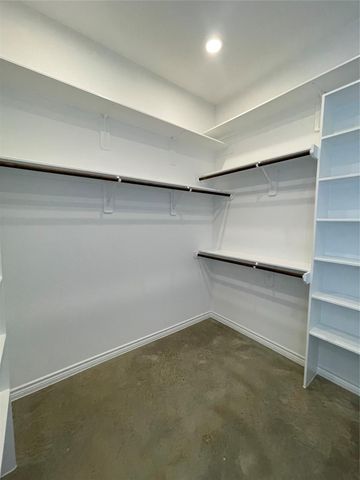 244 Dipping Vat Road, Huntsville, TX 77358