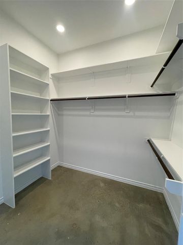 244 Dipping Vat Road, Huntsville, TX 77358