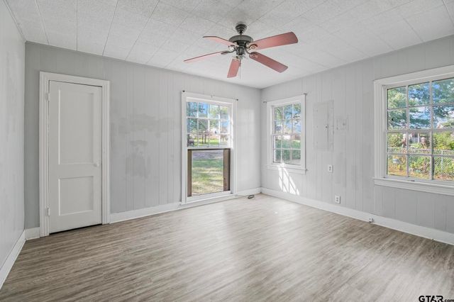 1341 Bellaire Dr, Tyler, TX 75702