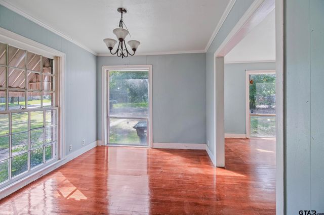 1341 Bellaire Dr, Tyler, TX 75702