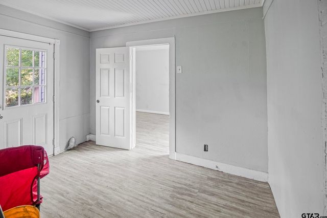 1341 Bellaire Dr, Tyler, TX 75702