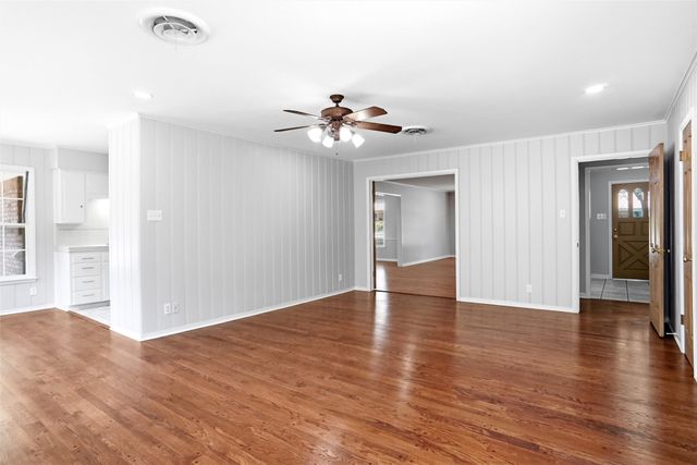 900 Liveoak Street, Denton, TX 76209