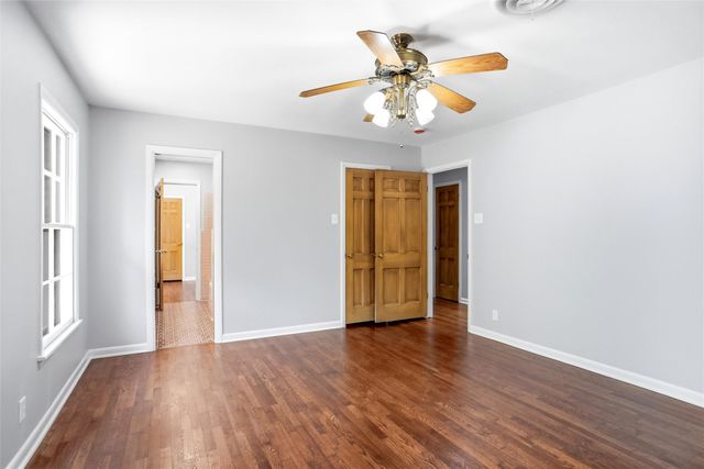 900 Liveoak Street, Denton, TX 76209