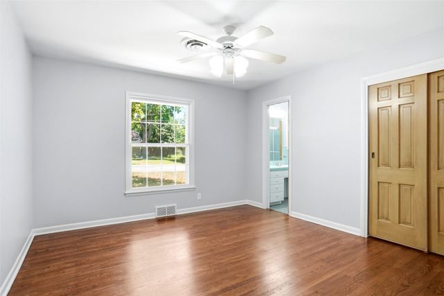 900 Liveoak Street, Denton, TX 76209