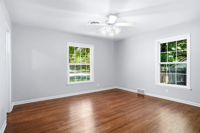 900 Liveoak Street, Denton, TX 76209