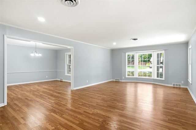 900 Liveoak Street, Denton, TX 76209