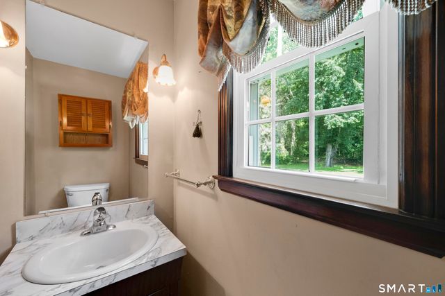16 Gardner Road, Vernon, CT 06066