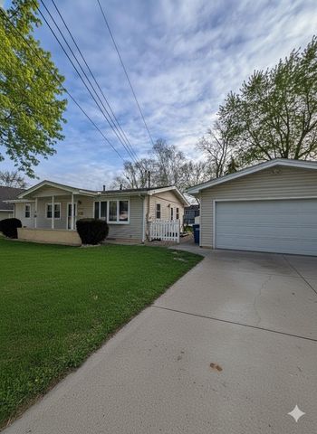 10025 Wentworth Avenue S, Bloomington, MN 55420