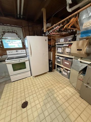 5985 Echo Ridge, Stevensville, MI 49127