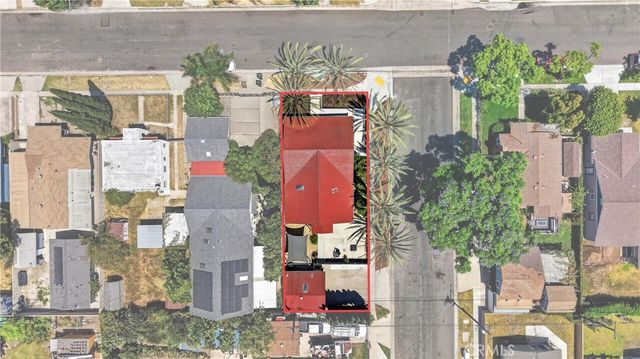 2700 W Olive Avenue, Fullerton, CA 92833