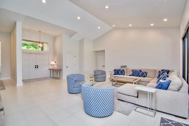 11415 Boca Woods Lane, Boca Raton, FL 33428