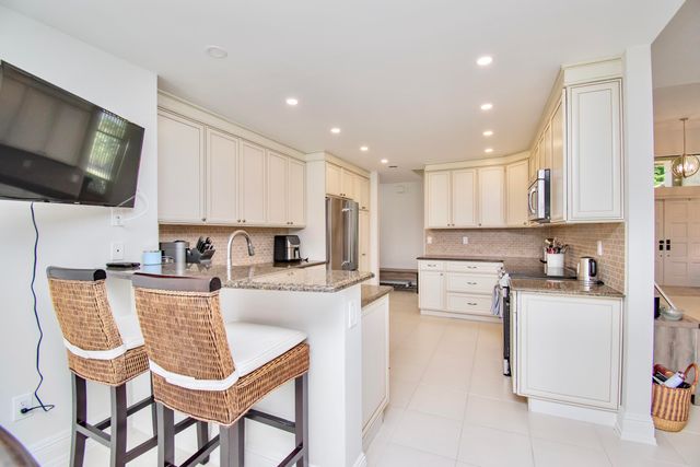 11415 Boca Woods Lane, Boca Raton, FL 33428