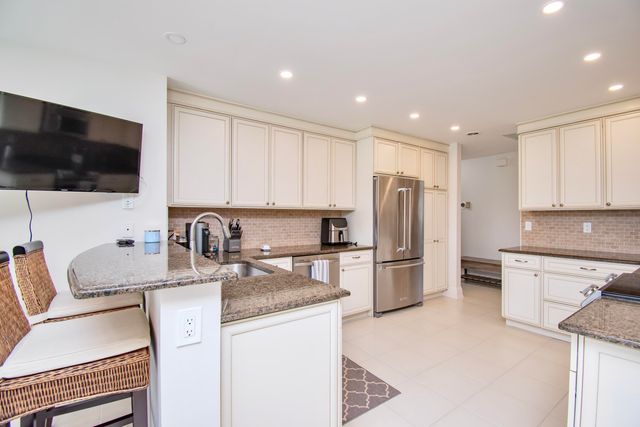 11415 Boca Woods Lane, Boca Raton, FL 33428