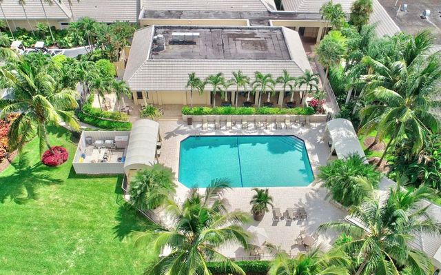 11415 Boca Woods Lane, Boca Raton, FL 33428