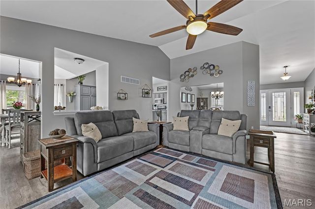 1558 Prospect Lakes Drive, Wentzville, MO 63385