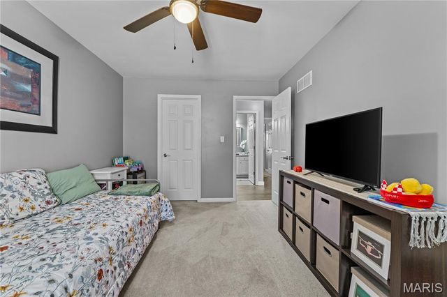 1558 Prospect Lakes Drive, Wentzville, MO 63385