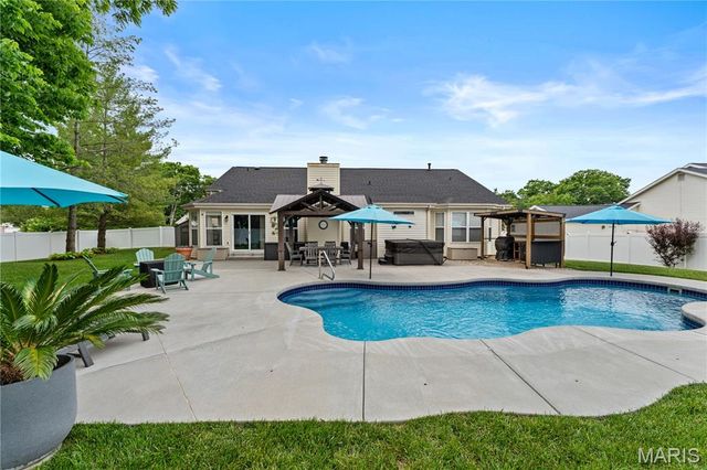 1558 Prospect Lakes Drive, Wentzville, MO 63385