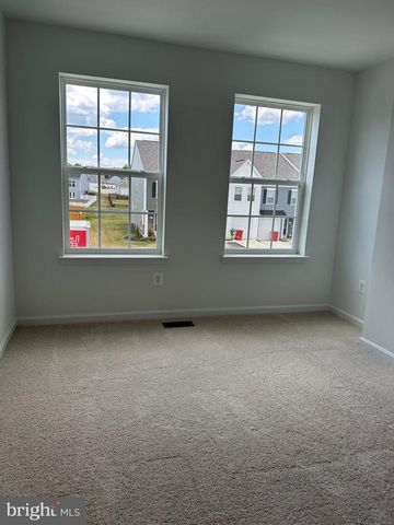 65 MELSONBY DR, Bunker Hill, WV 25413