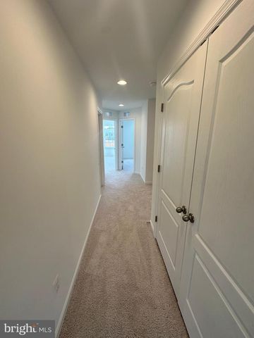 65 MELSONBY DR, Bunker Hill, WV 25413