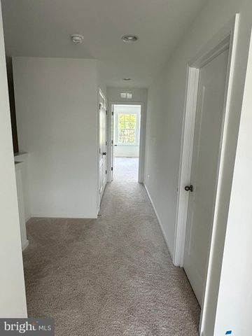 65 MELSONBY DR, Bunker Hill, WV 25413