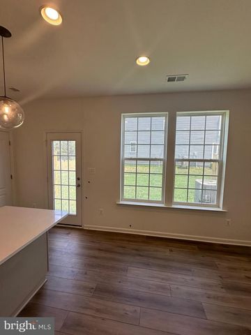 65 MELSONBY DR, Bunker Hill, WV 25413