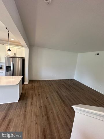 65 MELSONBY DR, Bunker Hill, WV 25413