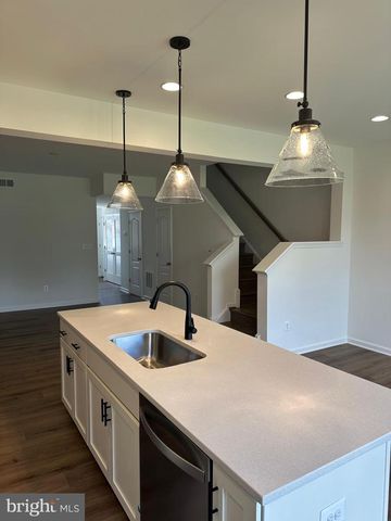 65 MELSONBY DR, Bunker Hill, WV 25413
