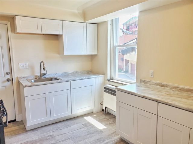 18-20 Sankey Avenue, Brentwood, PA 15227