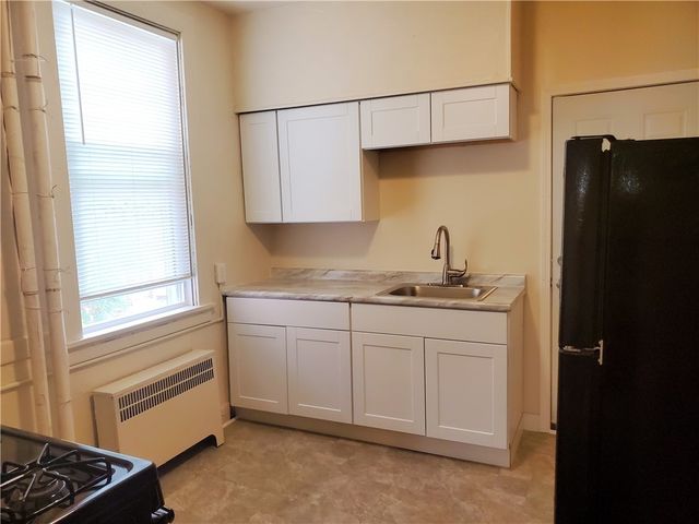 18-20 Sankey Avenue, Brentwood, PA 15227