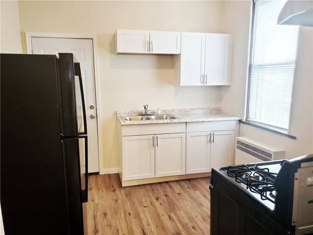 18-20 Sankey Avenue, Brentwood, PA 15227