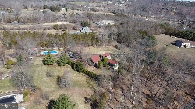 408 SALFORD STATION RD, Perkiomenville, PA 18074