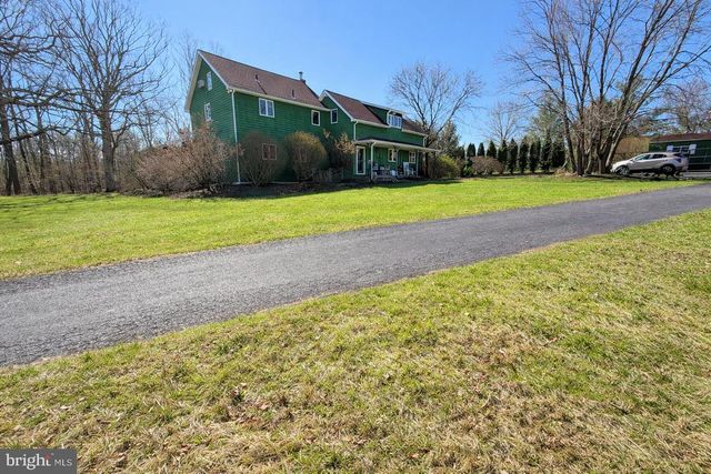 408 SALFORD STATION RD, Perkiomenville, PA 18074