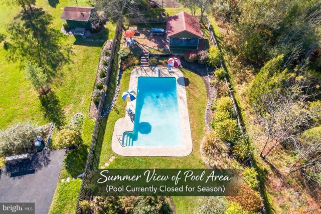 408 SALFORD STATION RD, Perkiomenville, PA 18074