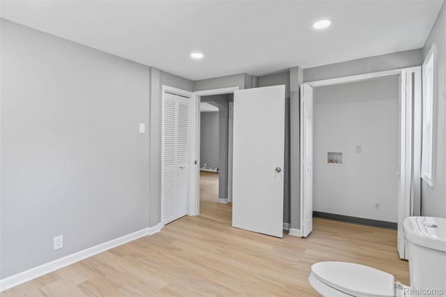 24609 EUREKA Avenue, Warren, MI 48091