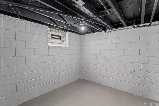 24609 EUREKA Avenue, Warren, MI 48091