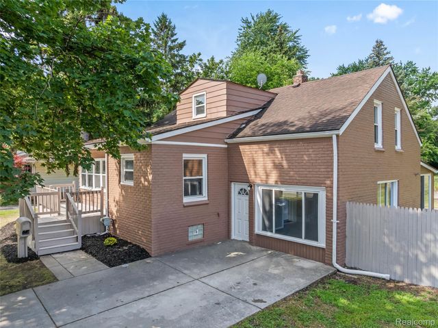 24609 EUREKA Avenue, Warren, MI 48091