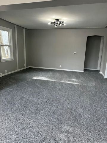 24609 EUREKA Avenue, Warren, MI 48091