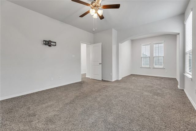 6220 Darlington Avenue, College Station, TX 77845