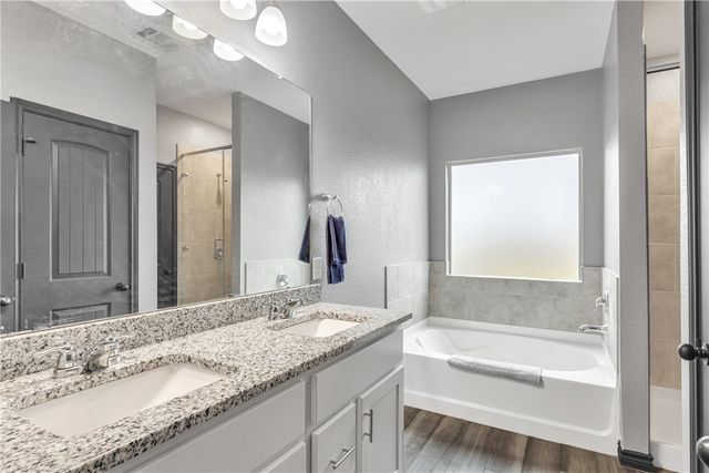 6220 Darlington Avenue, College Station, TX 77845