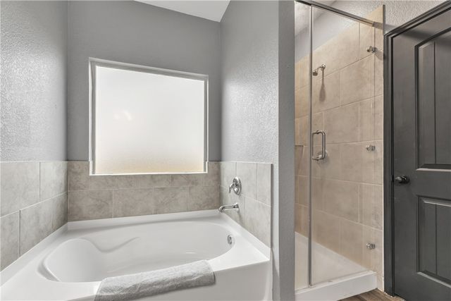 6220 Darlington Avenue, College Station, TX 77845