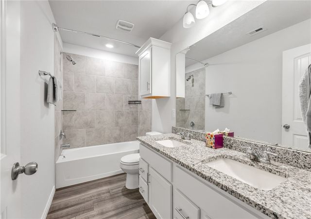 6220 Darlington Avenue, College Station, TX 77845