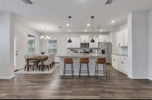 6220 Darlington Avenue, College Station, TX 77845