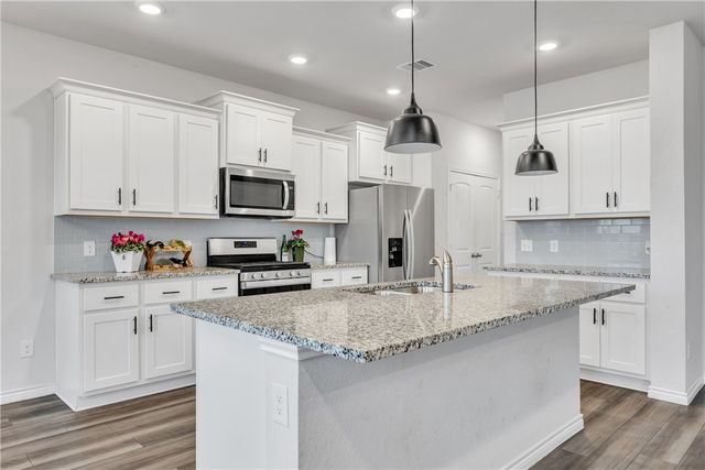 6220 Darlington Avenue, College Station, TX 77845