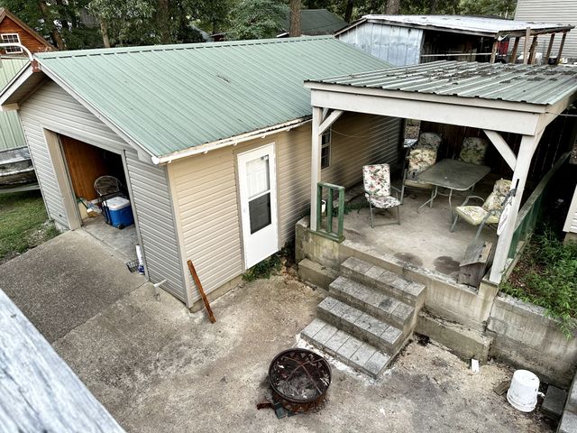 279 Tennessee Dr, Springville, TN 38256