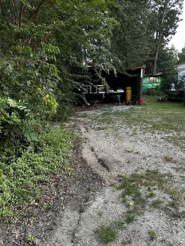 279 Tennessee Dr, Springville, TN 38256
