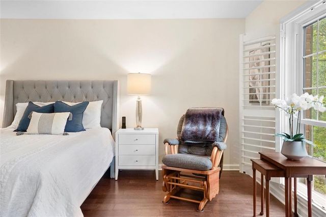 28206 Plantation NE Drive 206, Atlanta, GA 30324