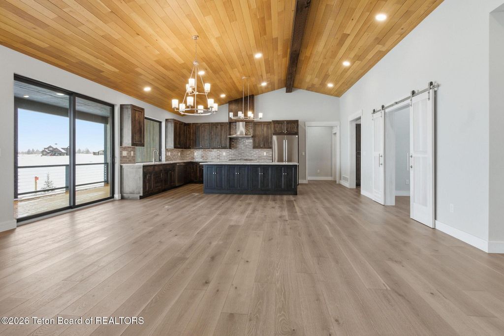 623 ROYAL ELK Circle, Victor, ID 83455 photo 11