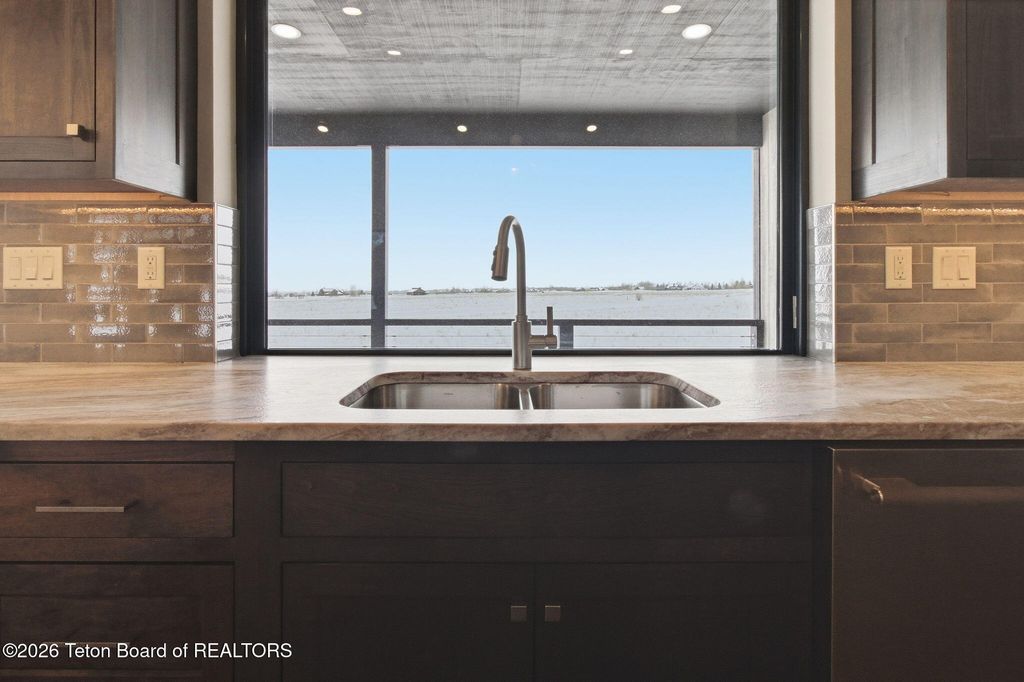 623 ROYAL ELK Circle, Victor, ID 83455 photo 16