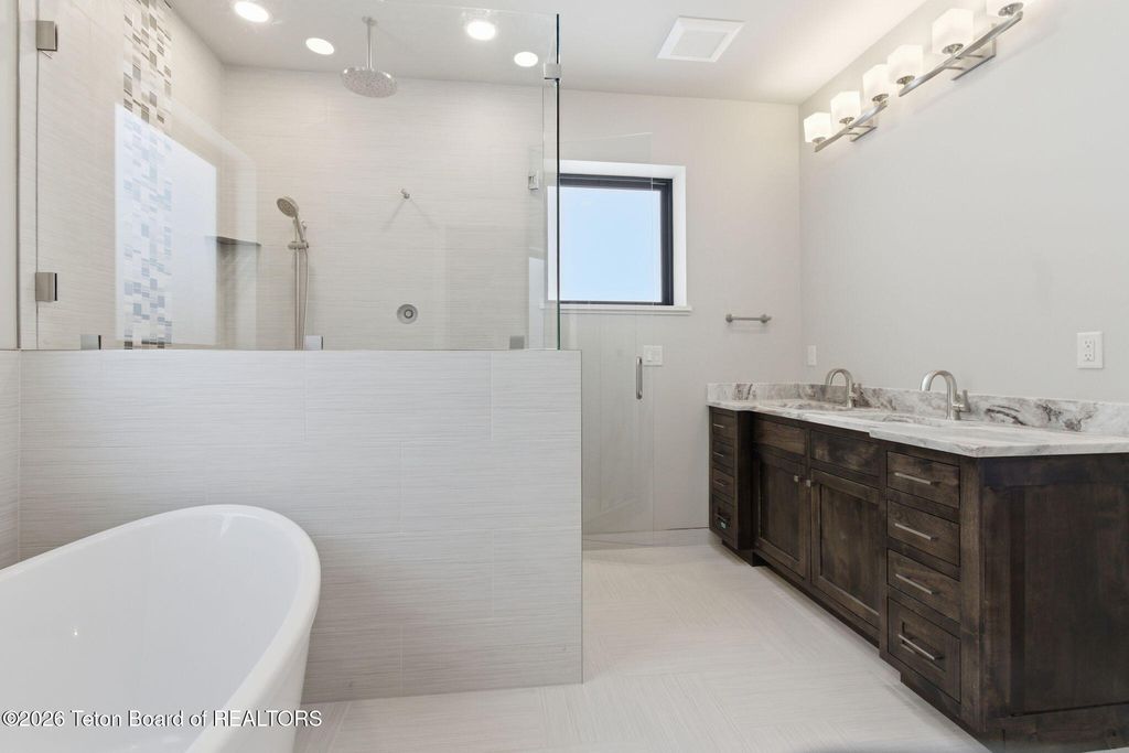 623 ROYAL ELK Circle, Victor, ID 83455 photo 24